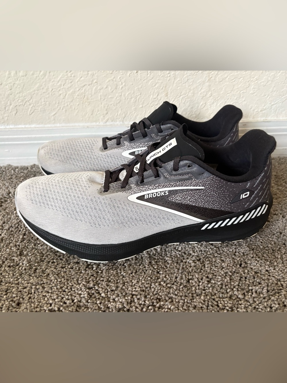 Brooks Launched GTS 10 Size 14